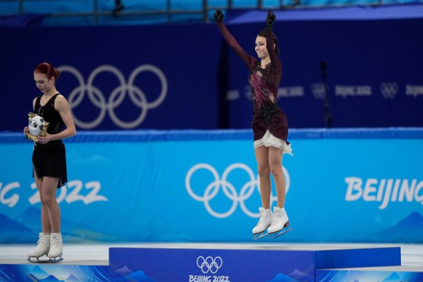 Анна Щербакова выиграла личное первенство на Олимпиаде-2022