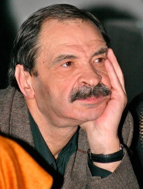 Илья Львович Олейников