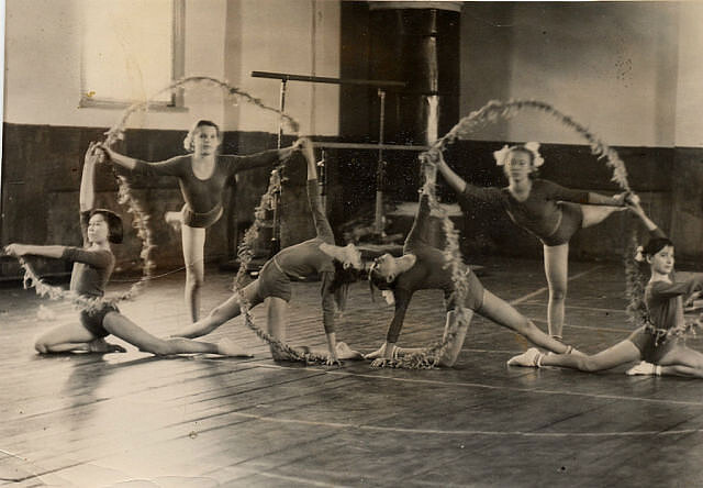 Воспоминания Татьяны Михайловны Шаньгиной (Вяткиной) о занятиях девочек гимнастикой в нашей школе в 60 -70 гг. прошлого века
